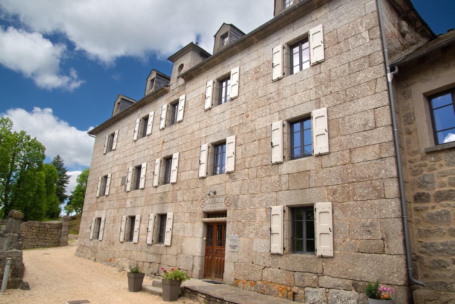 La Maison De Maitre - Domaine De Coulagnettes Serverette Exterior photo